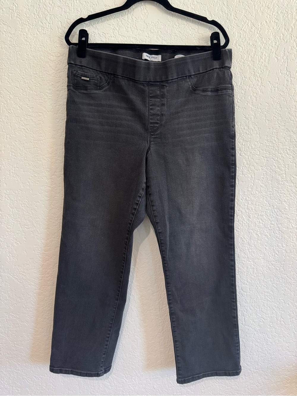 BUNDLE: Nine West Women’s Heidi Pull-on Straight Leg Stretch Jeans(Blue + Black)